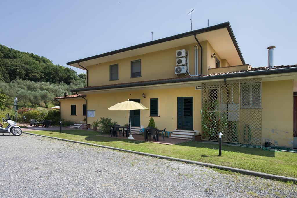 Cecco Di Nara Hotell Massarosa Exteriör bild
