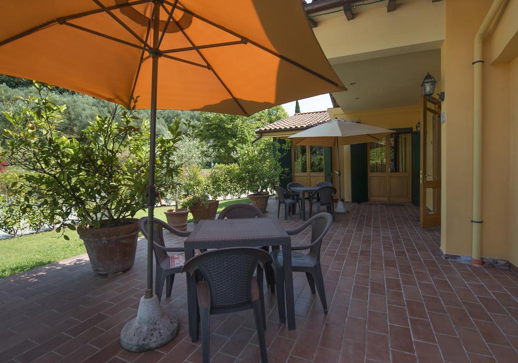 Cecco Di Nara Hotell Massarosa Exteriör bild